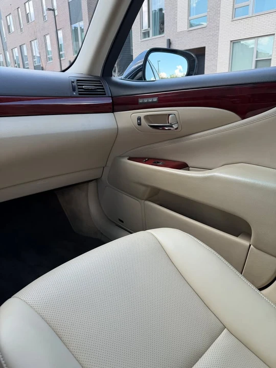 2010 Lexus LS 4th Gen - Image 16 of 16