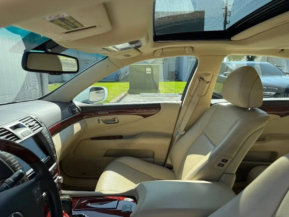2010 Lexus LS 4th Gen - Image 8 of 19