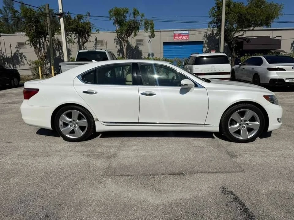 2010 Lexus LS 4th Gen - Image 2 of 19
