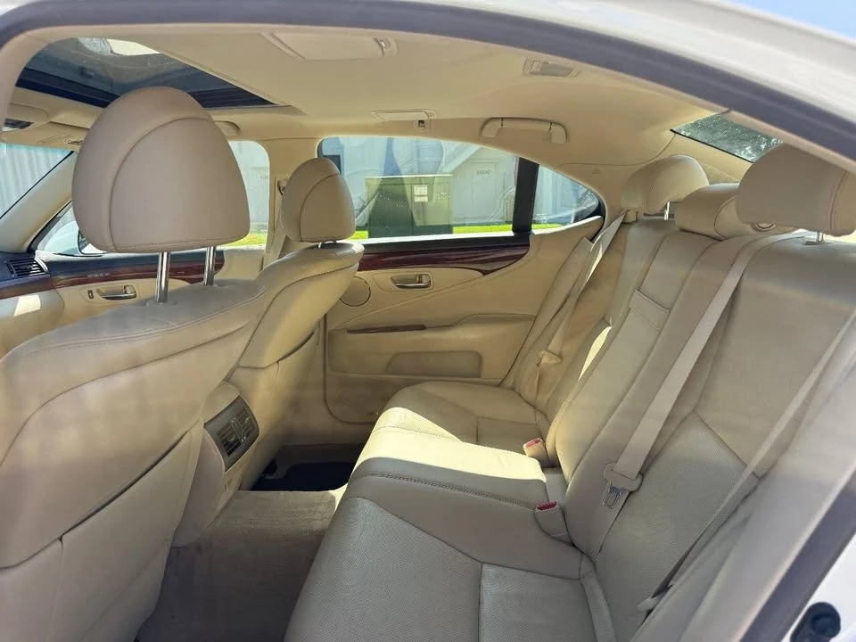 2010 Lexus LS 4th Gen - Image 9 of 19