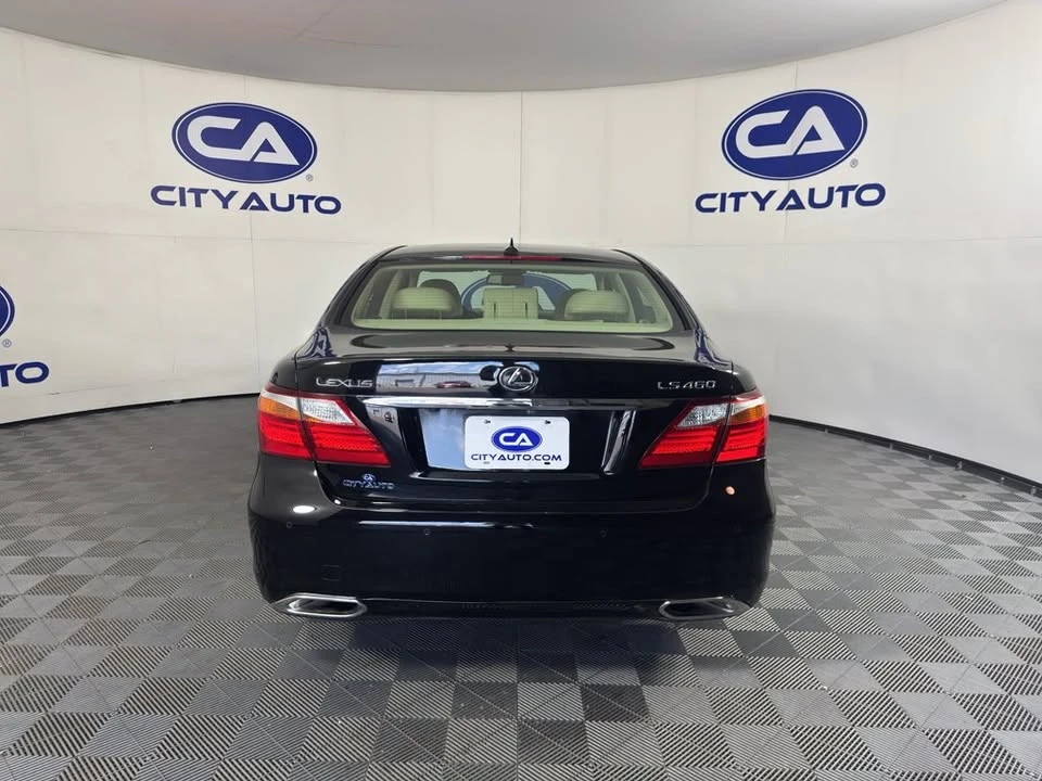 2010 Lexus LS 4th Gen - Image 14 of 15