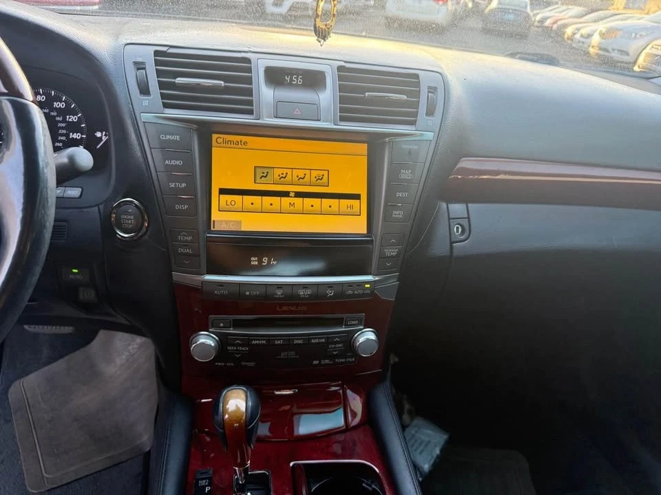 2010 Lexus LS 4th Gen - Image 12 of 14