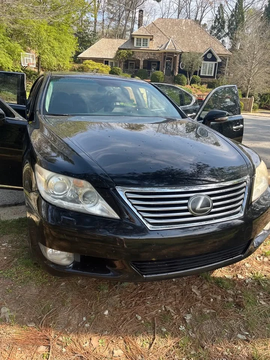 2010 Lexus LS 4th Gen - Image 9 of 16