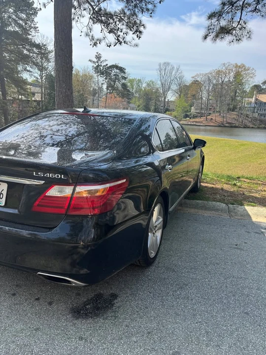 2010 Lexus LS 4th Gen - Image 12 of 16