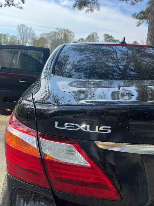 2010 Lexus LS 4th Gen - Image 3 of 16