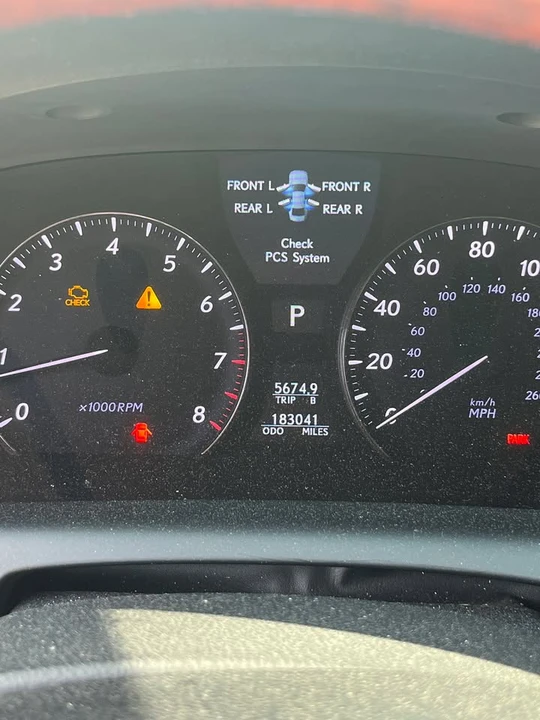 2010 Lexus LS 4th Gen - Image 8 of 16