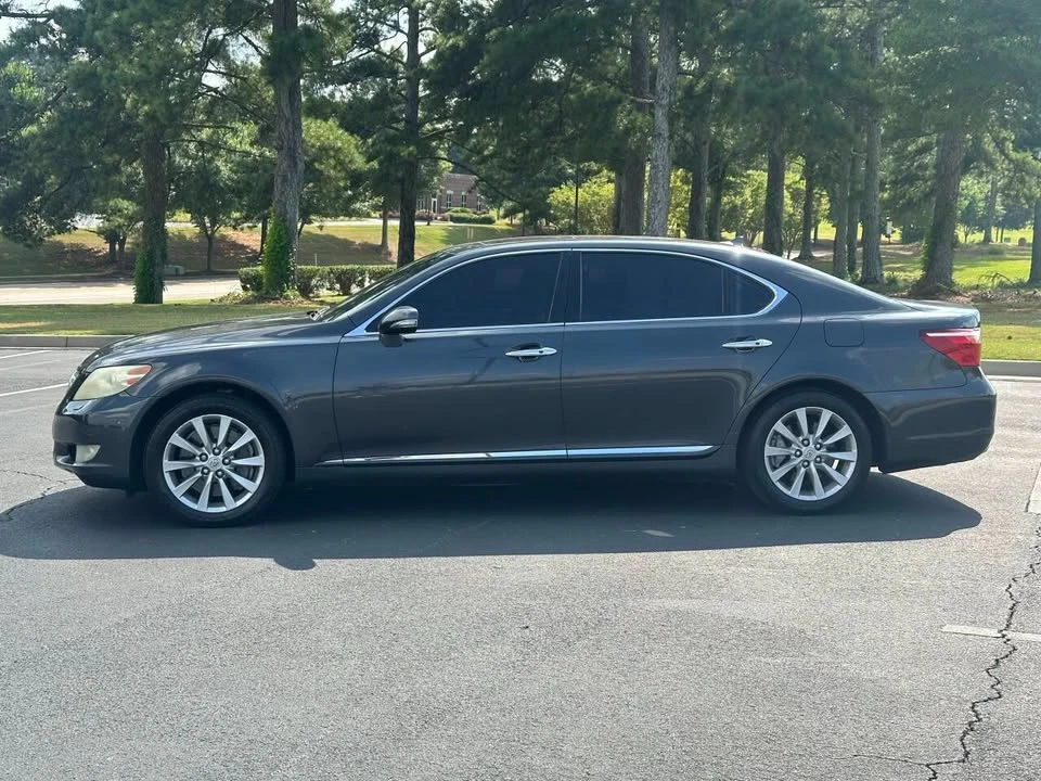 2010 Lexus LS 4th Gen - Image 3 of 11