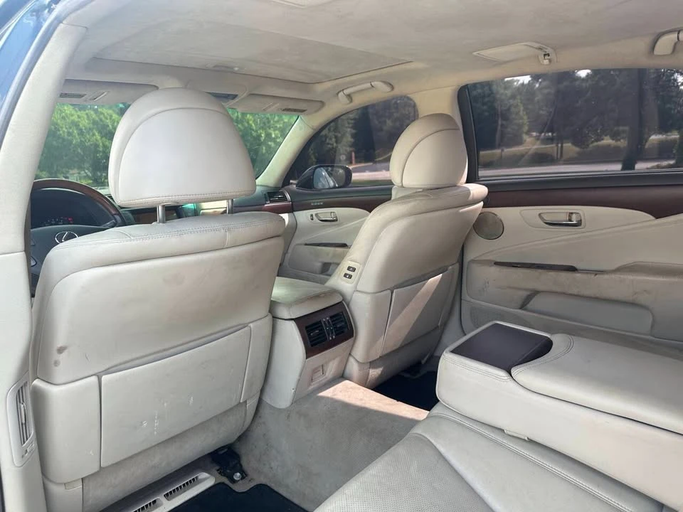 2010 Lexus LS 4th Gen - Image 10 of 11