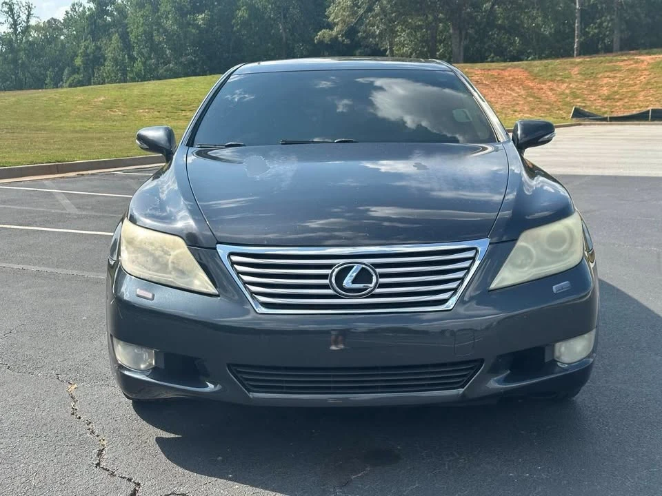 2010 Lexus LS 4th Gen - Image 5 of 11