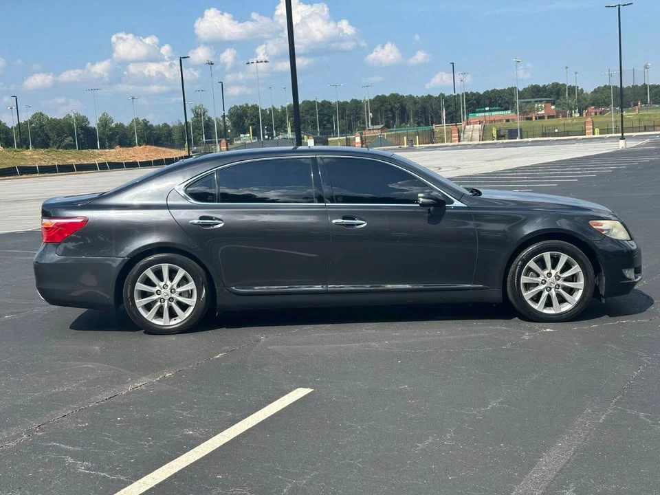 2010 Lexus LS 4th Gen - Image 4 of 11