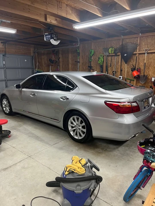 2010 Lexus LS 4th Gen - Image 9 of 14