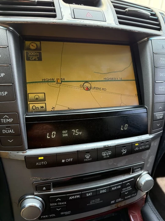 2010 Lexus LS 4th Gen - Image 12 of 14