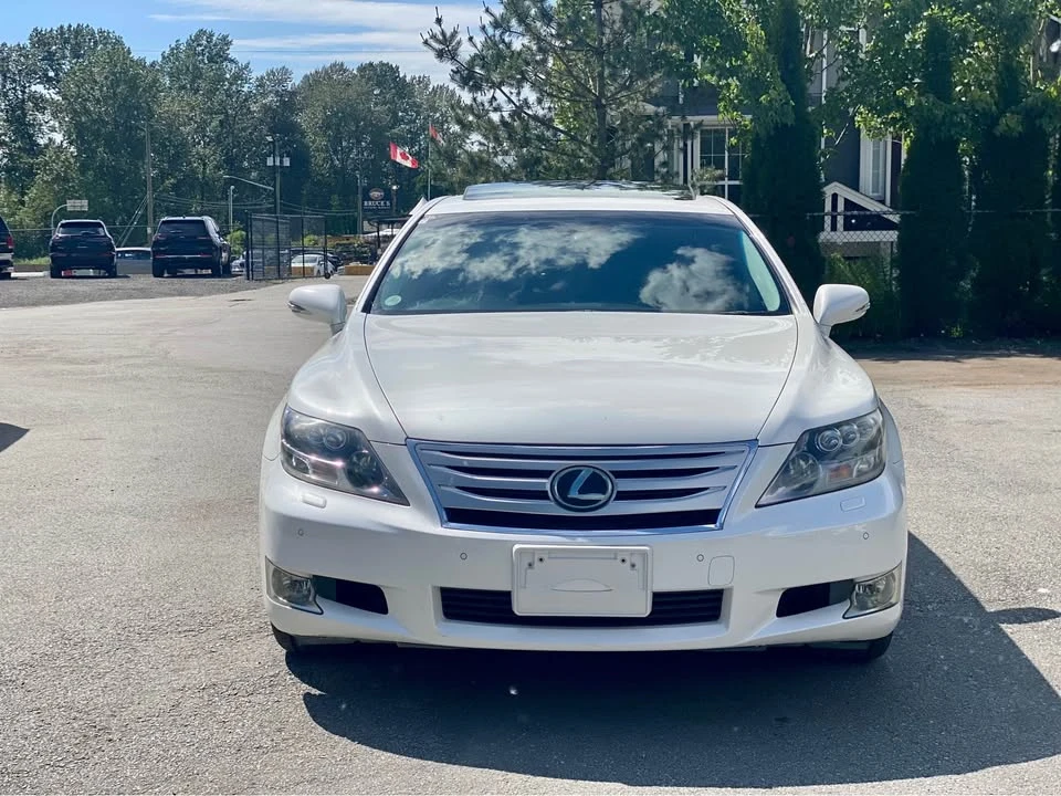 2010 Lexus LS 4th Gen - Image 2 of 19