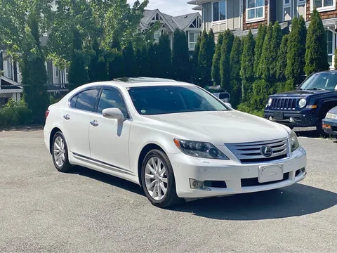 2010 Lexus LS 600h I Package