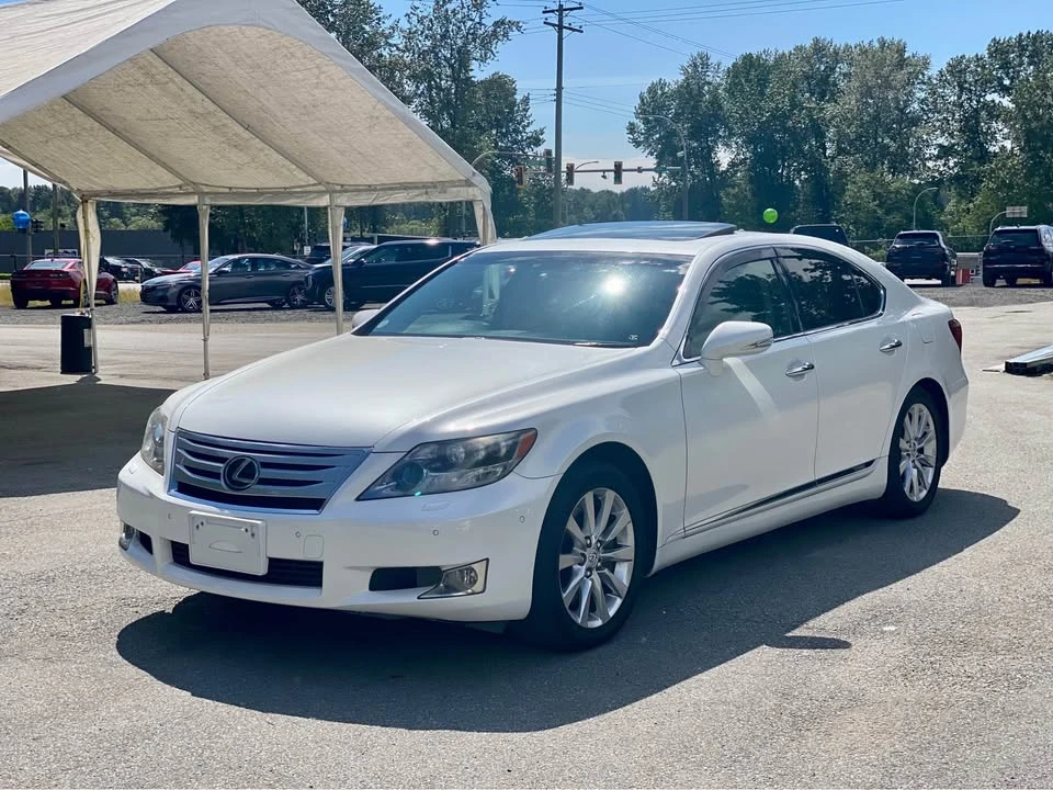 2010 Lexus LS 4th Gen - Image 3 of 19