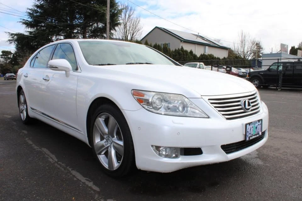 2010 Lexus LS 4th Gen - Image 7 of 18