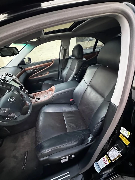 2010 Lexus LS 4th Gen - Image 12 of 20