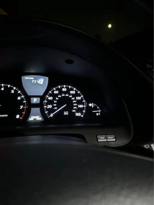 2010 Lexus LS 4th Gen - Image 19 of 20