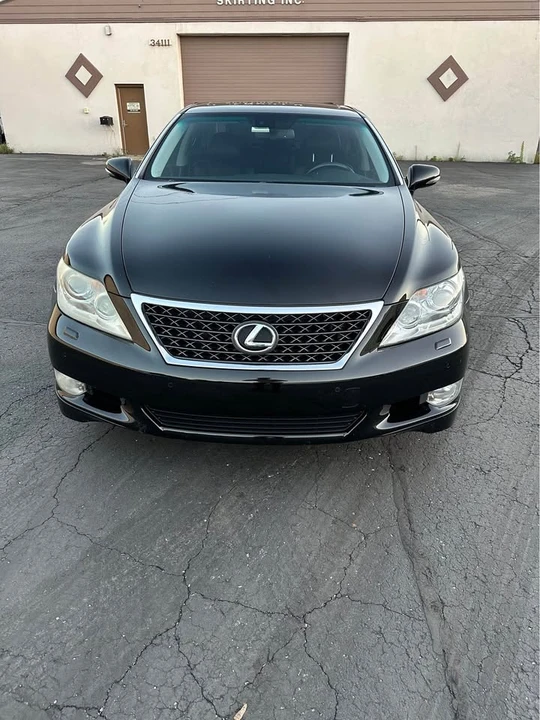 2010 Lexus LS 4th Gen - Image 2 of 20