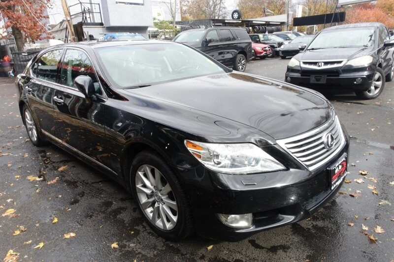 2010 Lexus LS 4th Gen - Image 3 of 18