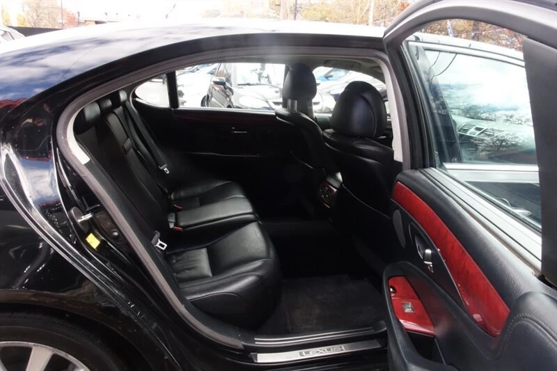 2010 Lexus LS 4th Gen - Image 14 of 18
