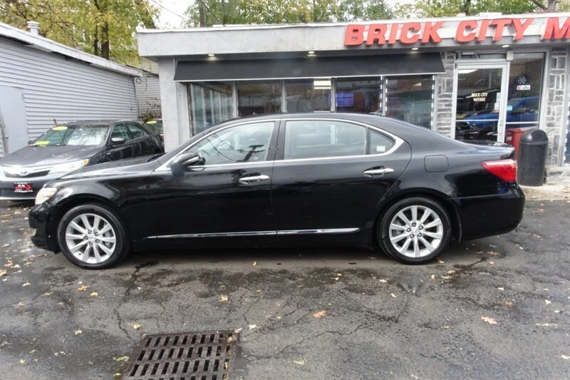 2010 Lexus LS 4th Gen - Image 4 of 18