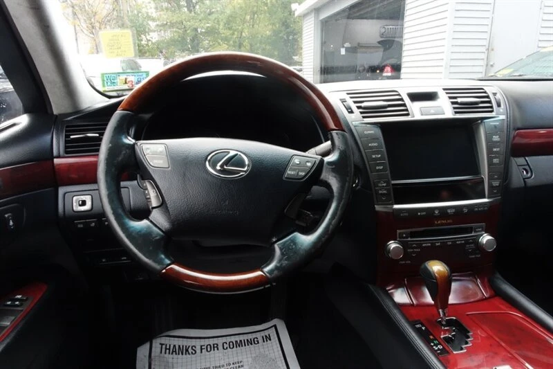 2010 Lexus LS 4th Gen - Image 18 of 18