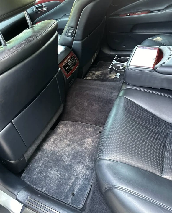 2010 Lexus LS 4th Gen - Image 4 of 13