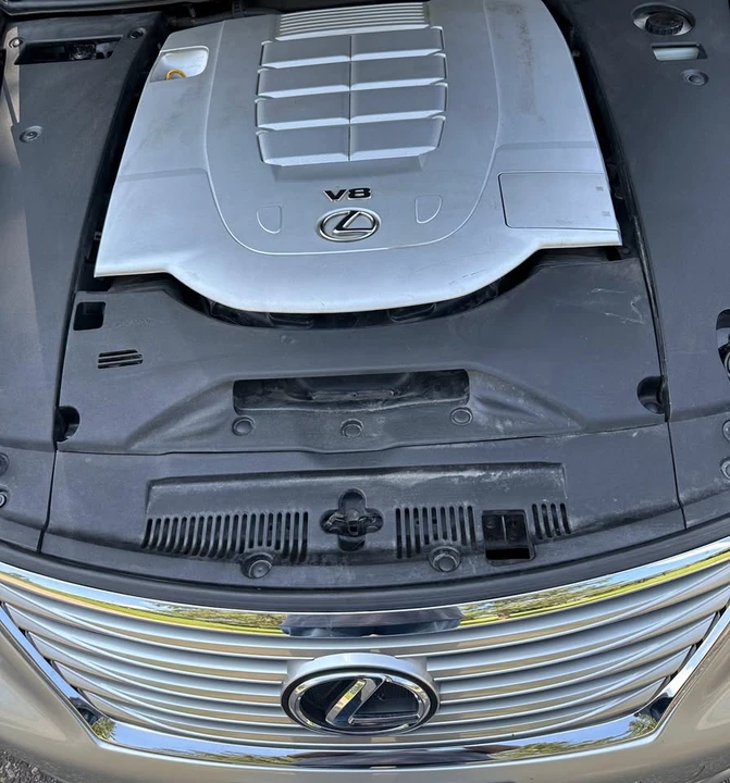 2010 Lexus LS 4th Gen - Image 13 of 13