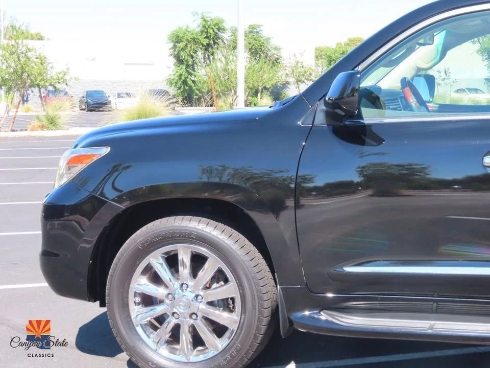 2010 Lexus LX 3rd Gen - Image 17 of 19