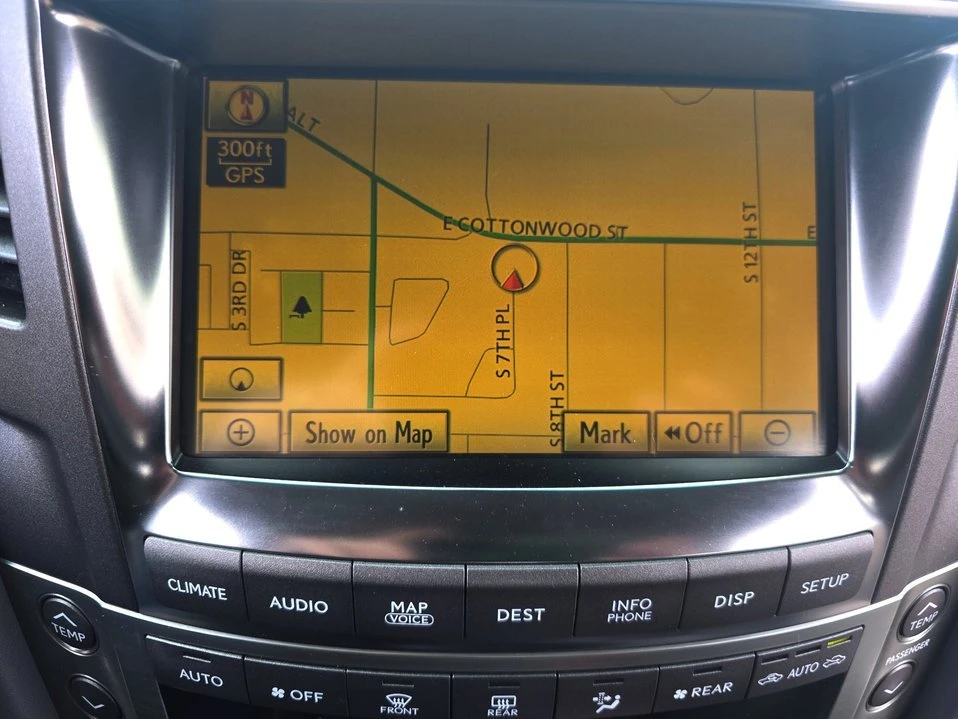 2010 Lexus LX 3rd Gen - Image 13 of 19
