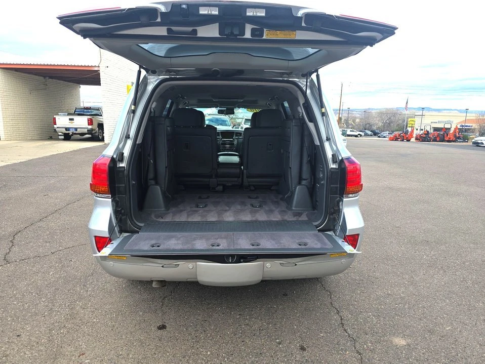2010 Lexus LX 3rd Gen - Image 12 of 19