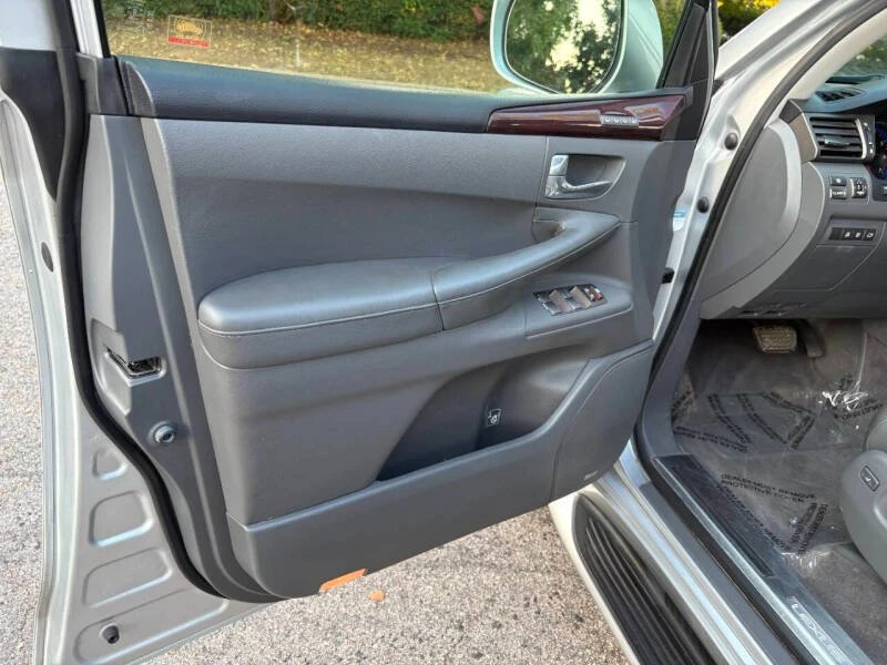 2010 Lexus LX 3rd Gen - Image 7 of 19