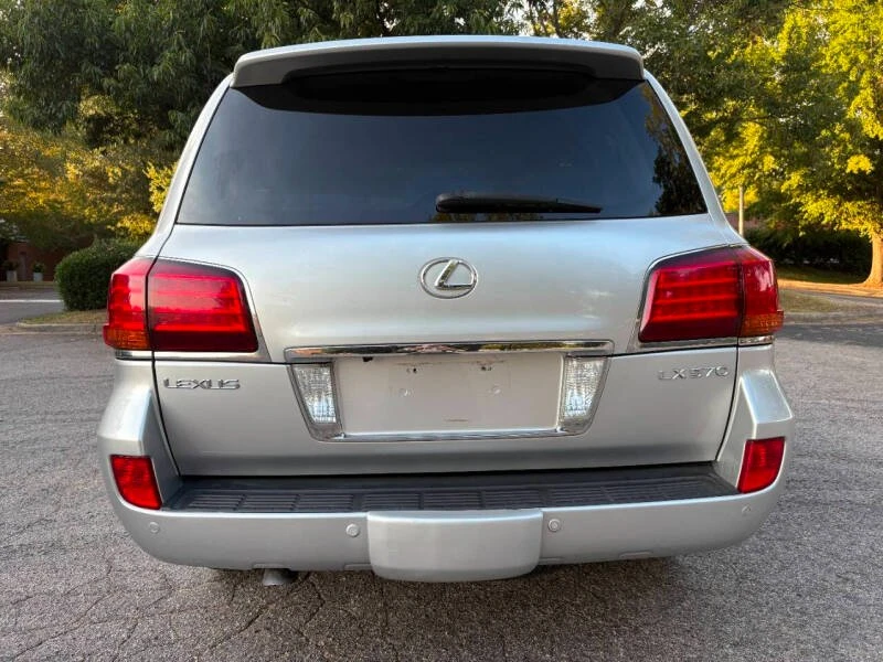 2010 Lexus LX 3rd Gen - Image 5 of 19