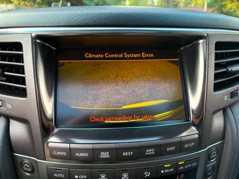 2010 Lexus LX 3rd Gen - Image 14 of 19