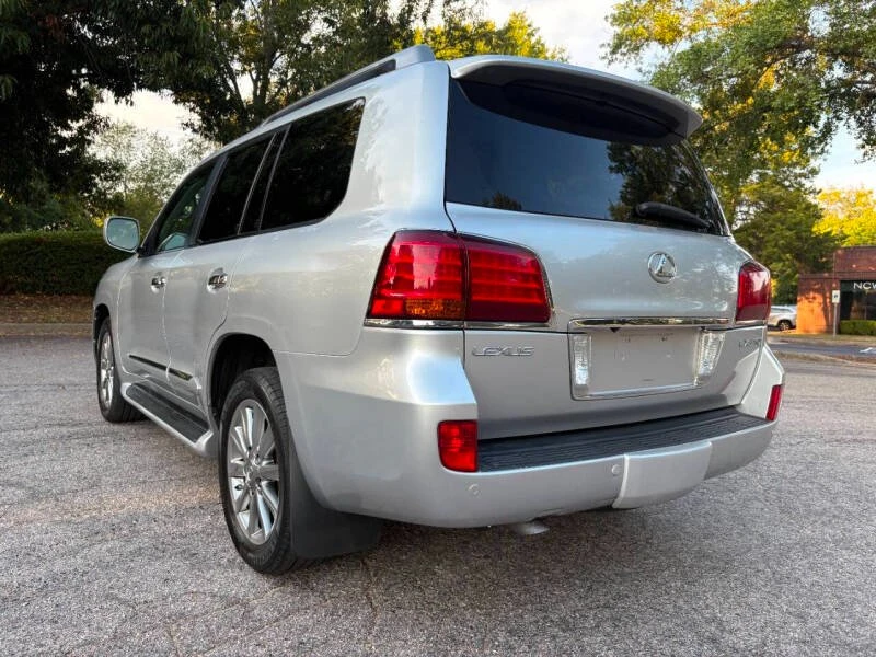 2010 Lexus LX 3rd Gen - Image 6 of 19