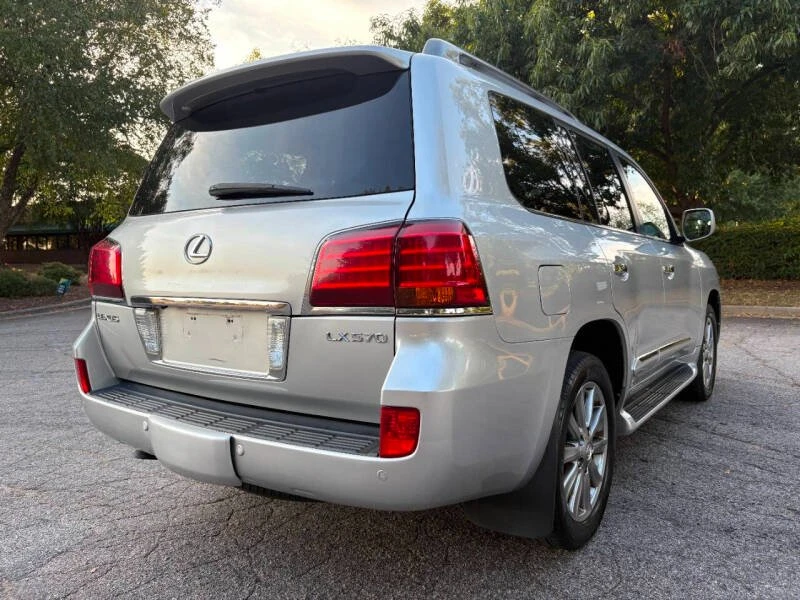 2010 Lexus LX 3rd Gen - Image 4 of 19