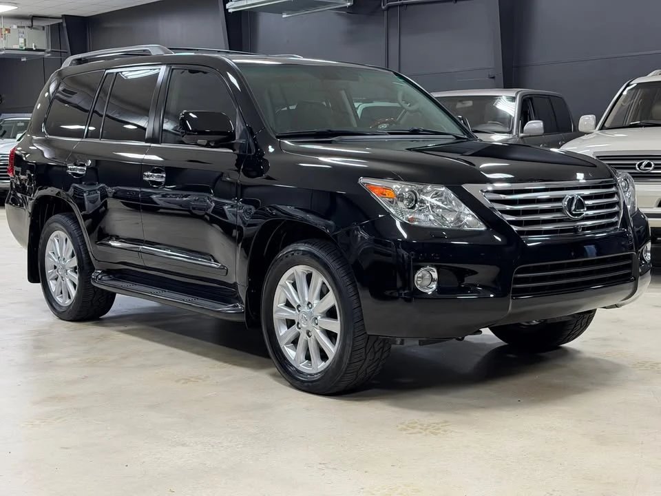 2010 Lexus LX 3rd Gen - Image 5 of 20