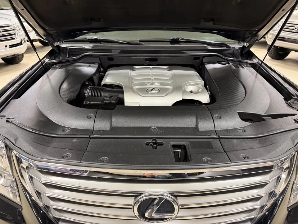 2010 Lexus LX 3rd Gen - Image 20 of 20