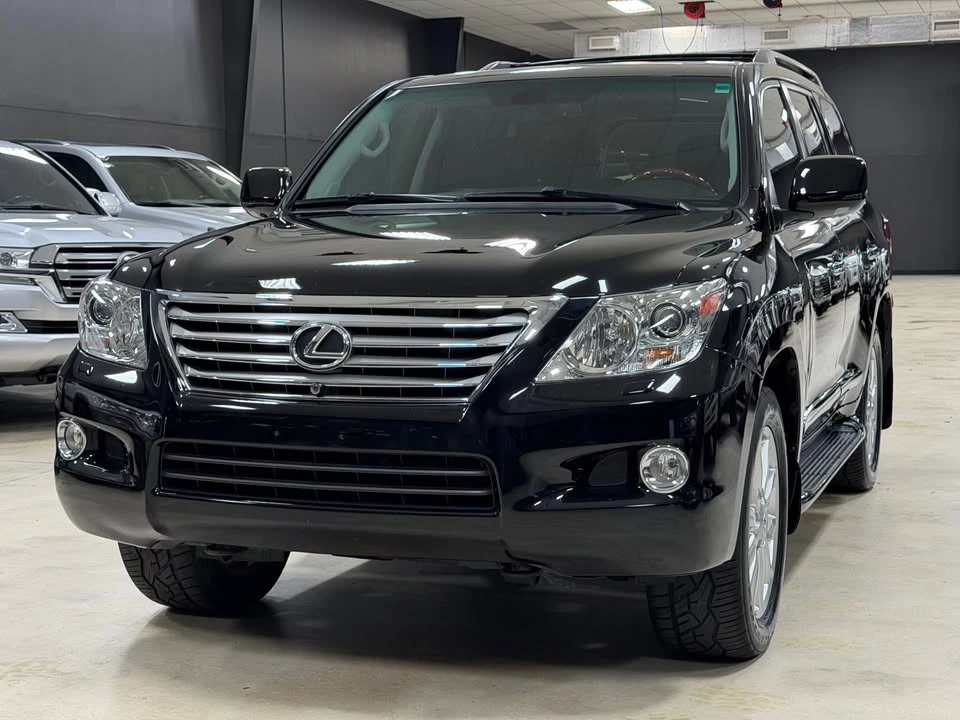 2010 Lexus LX 3rd Gen - Image 3 of 20