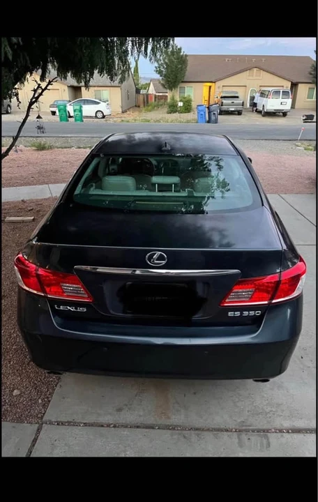 2010 Lexus ES 5th Gen - Image 4 of 8