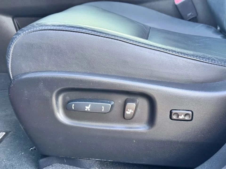 2010 Lexus RX 3rd Gen - Image 13 of 18