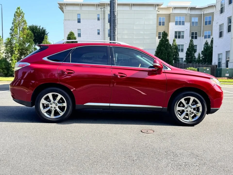 2010 Lexus RX 3rd Gen - Image 4 of 18