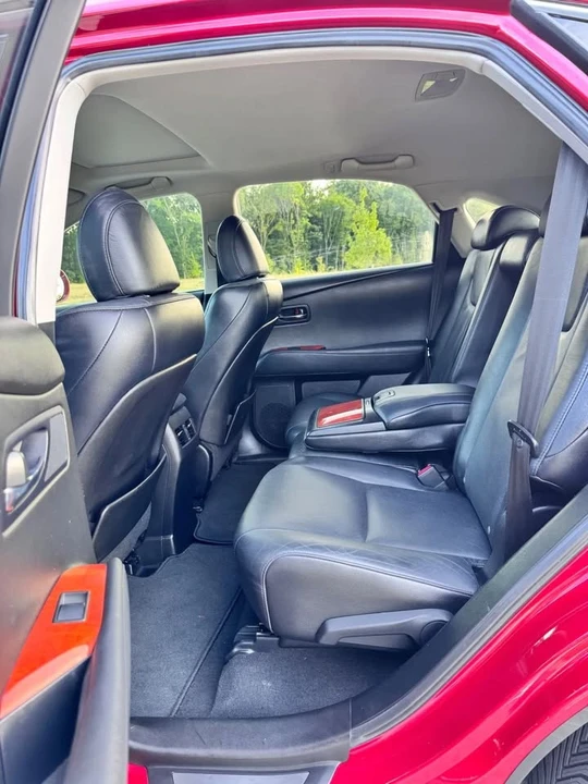2010 Lexus RX 3rd Gen - Image 15 of 18