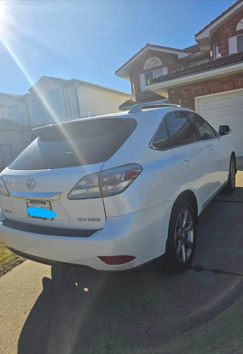 2010 Lexus RX 3rd Gen - Image 2 of 9