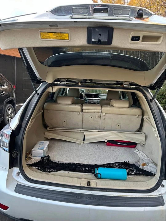 2010 Lexus RX 3rd Gen - Image 10 of 15