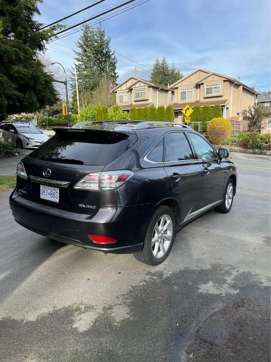 2010 Lexus RX 3rd Gen - Image 4 of 8