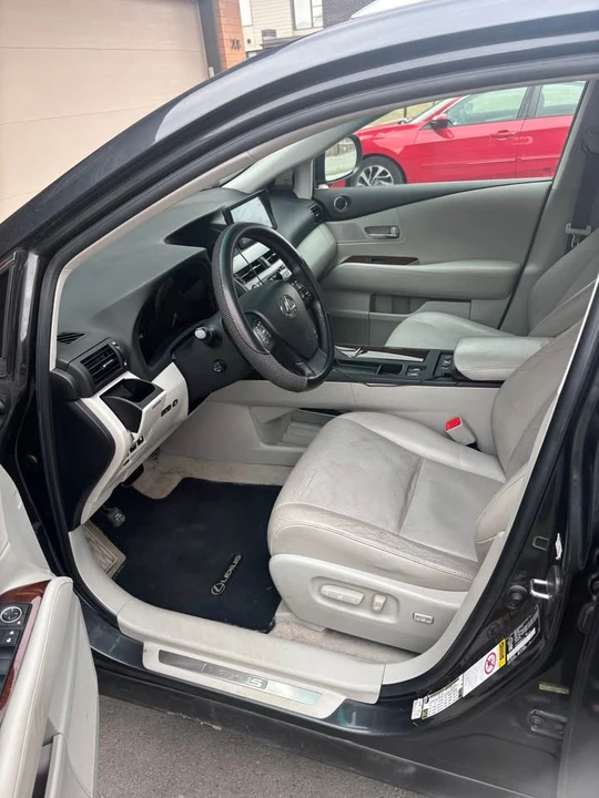 2010 Lexus RX 3rd Gen - Image 7 of 12