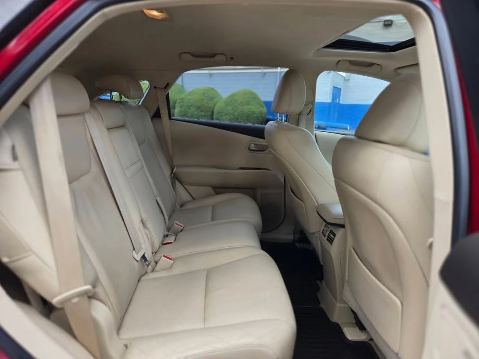 2010 Lexus RX 3rd Gen - Image 13 of 20