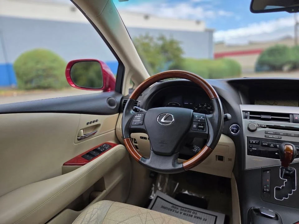 2010 Lexus RX 3rd Gen - Image 16 of 20